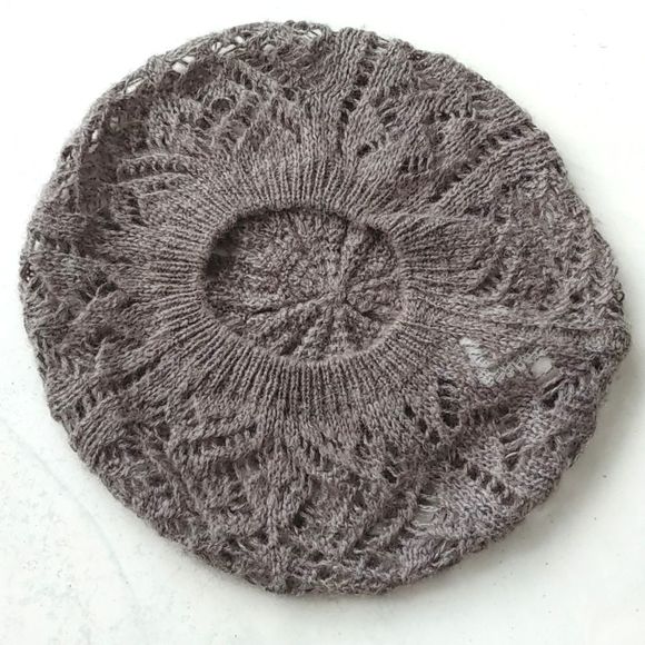H&M grey knit hat - Picture 2 of 4